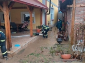 Brojne vatrogasne intervencije u posljednja 24 sata, a neke vatrogasne snage poslane su na dislokaciju u pomoć