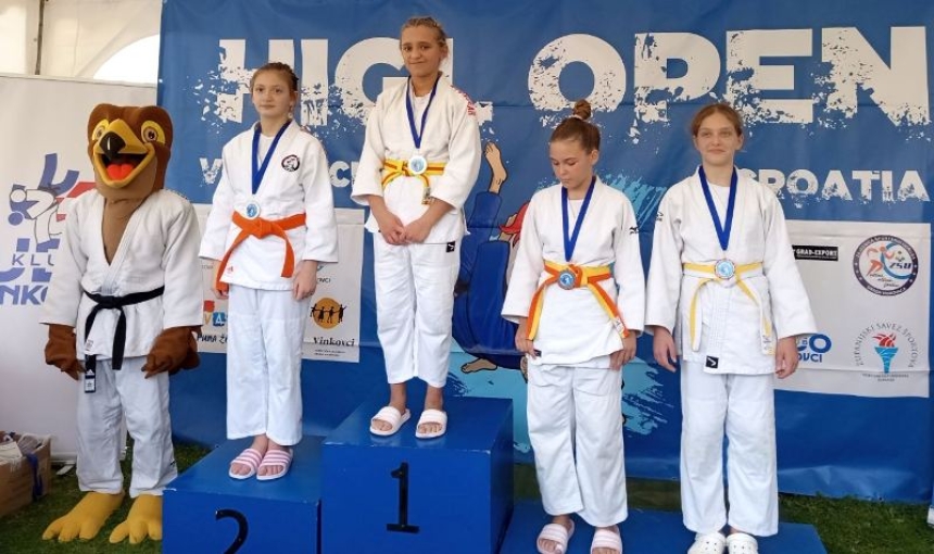 Judo klub "Jigoro" iz Jakšića sudjelovao na Međunarodnom HIGL OPEN judo turniru u Vinkovcima i osvaja čak 10 medalja s 9 džudaša