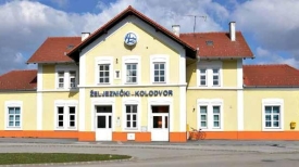 Nepoznati počinitelj oštetio vrata na željezničkom kolodvoru u Požegi
