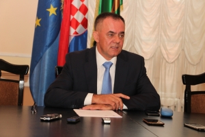 Župan Tomašević nije otpustio čistačicu jer ona nikada nije ni radila u Domu zdravlja