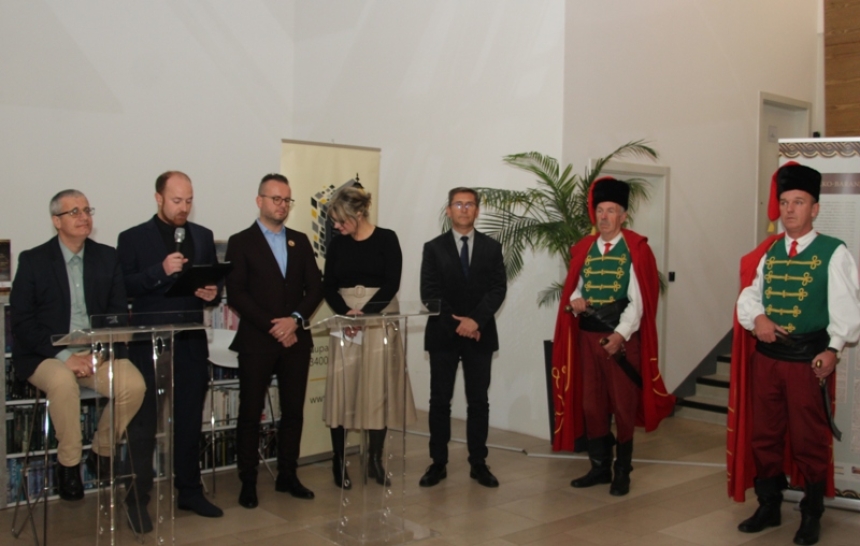 Svečano otvorena izložba "Milenij Hrvatskog kraljevstva na području Slavonije, Baranje i Srijema 1925. godine