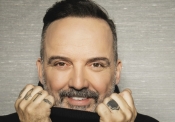 Tony Cetinski poklonio pjesmu &#039;Vojnik pod zvijezdama&#039; ženama svijeta, ali i vojsci ljubavi, svojim fanovima!