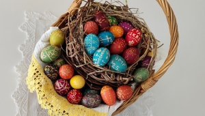 Gradski muzej Požega organizirao prvu radionicu "Tradicijsko šaranje jaja voskom"