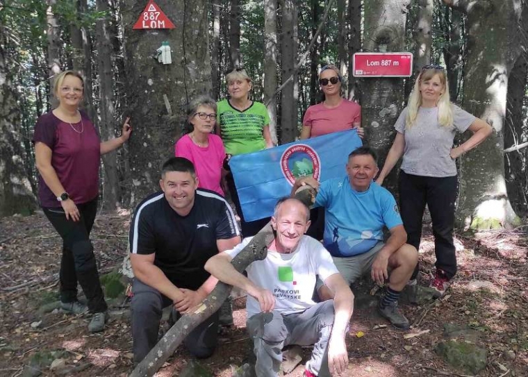 Članovi HPD Sokolovac Požega na Vatri i na Vodi