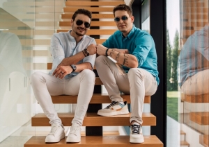 Jure Brkljača i Dino Petrić ljetnim hitom ''Isti ka i ti'' najprije osvojili radio postaje, pa snimili spot!