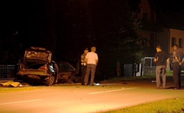 Sletio s ceste u kanal i poginuo