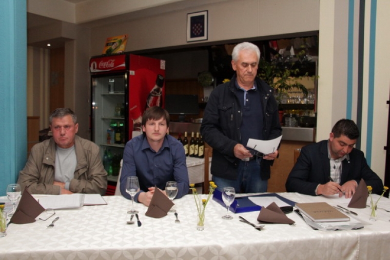 Osim unapređenja vinarstva udruga kreira i društveni život