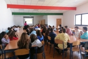 Održana predavanja učenicima i roditeljima osnovnih škola na temu vršnjačkog nasilja i nasilja na internetu