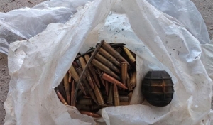 Tri pronalaska i dragovoljne predaje ručne bombe, puške i streljiva Jakšiću, Lipiku i Pakracu