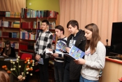 Otvorena izložba školskih likovnih radova i promovirana nova zbirka pjesama „Staze“