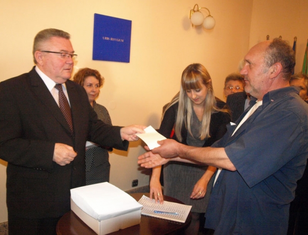 Dobili 950 kn za nabavku ogrjeva