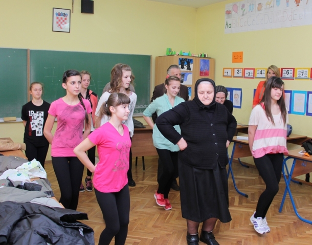 Zajedno u projekt „Nauči me, naučit ću te“