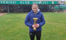 Lucija Grbeš je osvojila Otvoreno prvenstvo u tenisu Vinkovaca u kategoriji do 14 godina