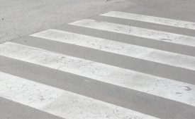 Dvije prometne a 48-godišnja vozačica u Frankopanskoj ulici u Požegi na pješačkom prijelazu udarila dijete koje je ozlijeđeno