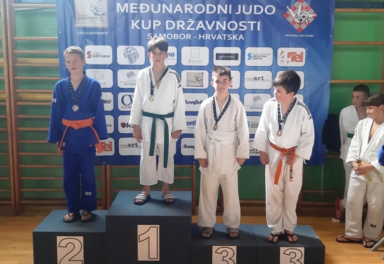 Judo klub &quot;Slavonac&quot; iz Čaglina iz Samobora donio 2 zlata, srebro i brončanu medalju