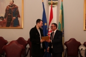 Župan Tomašević potpisao 14 novih ugovora o stipendiranju