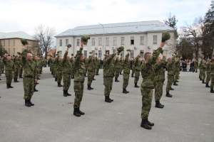 Svečana prisega 41. naraštaja ročnika na dragovoljnom vojnom osposobljavanju u vojarni 123. brigade HV Požega