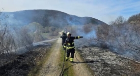 Došlo je do požara otvorenog prostora blizu mjesta Imrijevci