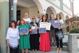 Dvadeset uređenih izloga u Natječaju „Uredimo svoju Požegu“ za vrijeme Festivala - dodijeljeno 6 nagrada za najuređenije izloge