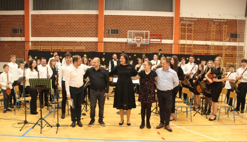 Udruga Kaptolački tamburaški orkestar održala 9. godišnji koncert sa svoja tri orkestra s kompozicijama posvećenim Slavoniji