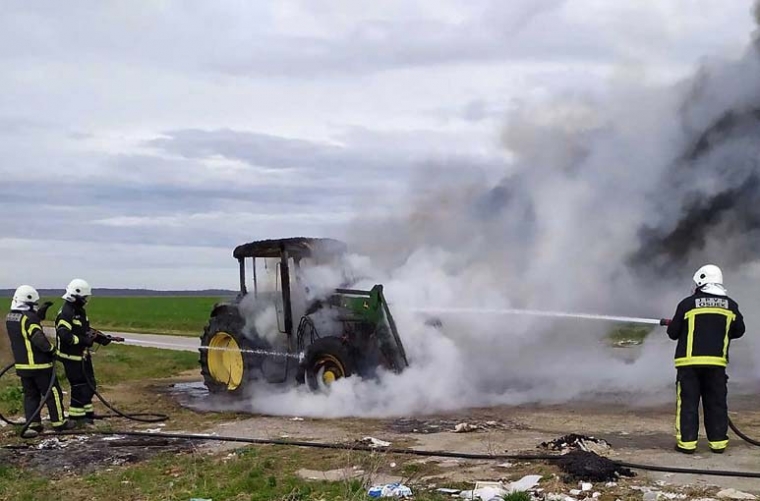Požar na traktoru u Rajsavcu