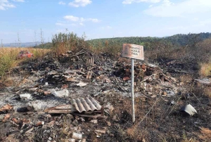 Na neutvrđeni način došlo je do požara na odlagalištu građevinskog otpada (piljevina, palete) u Pleternici