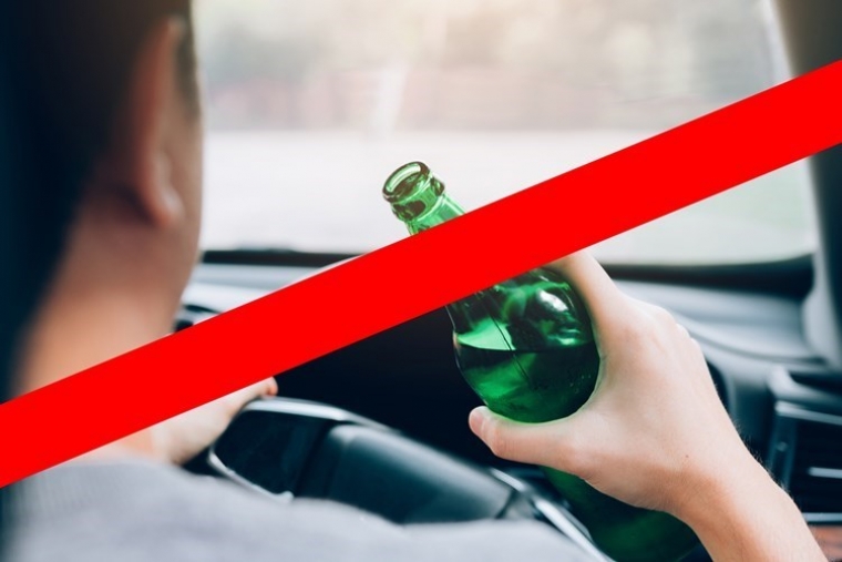 Dvije prometne nestreće u Požegi a noćas 33-godišnjak u Pleternici vozio &quot;Audi&quot; s 1,95 promila pa dobio od policije smještaj