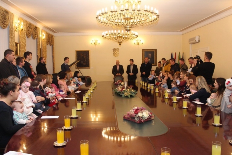 Prijem najmlađih stanovnika Požege rođenih u svibnju i lipnju