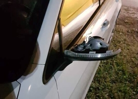 76-godišnjak kod Turnića u mimoilaženju zapeo za automobil 40-godišnjakinje i napustio mjesto nesreće - policija ga pronašla