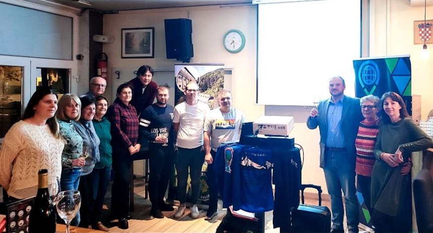 Održano predstavljanje ekspedicije „Uspon na planinu Ararat“ Zdravka Matičevića člana HPD "Sokolovac" Požega