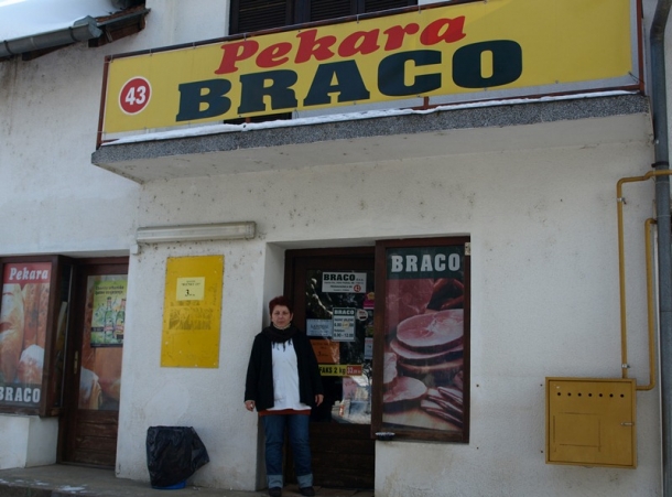 U jutarnjim satima provaljeno u prodavaonicu