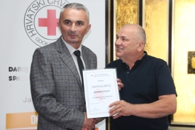 Obilježen 25. listopad Dan dobrovoljnih darivatelja krvi i nagrađeni višestruki darivatelji i rekorder Zdenko Šojat sa 157 darivanja krvi