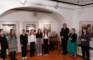 Otvorena izložba ratnih fotografija Damira Fabijanića pod nazivom "Plodovi zla"