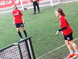 Nika i Klara iz NK "Mladost" Pavlovci zaigrale u 1. HNL za ŽNK "Viktorija" iz Slav. Broda