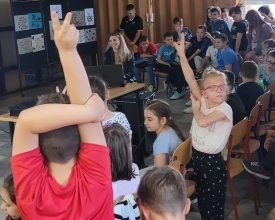 Leona Došen iz Ramanovaca volontirala je u Tanzaniji - svoja iskustva podijelila s učenicima OŠ Vilima Korajca u Kaptolu