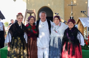 Grabarčani proslavili 300 godina kapele Svete Ane i održali svoju tradicionalnu smotru folklora "Poljadija u srcu"