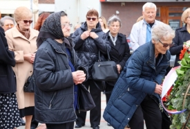 Roditelji poginulih hrvatskih branitelja uoči Uskrsa - Ovo vrijeme za nas je jako teško