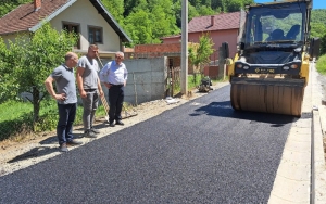 Novi asfalt u vidovačkim Ulicama Stjepana Ferića i Ivana Cimermana - obnavlja se i asfaltira oko 800 metara prometnice