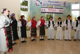 9. Susret folklornih pjevačkih skupina &quot;Pivaj diko, ja ću ti polagat&quot;