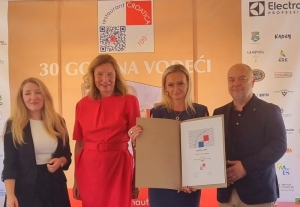 Dodijeljene Plakete za izbor u 100 vodećih hrvatskih restorana za 2024.g. - po 11. puta i Restoran Schon Blick iz Vetova