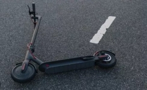 Tri prometne nesreće a 48-godišnjakinja u Vidovcima pala s električnog romobila i teško je ozlijeđena
