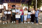 Udruga OSI Požega osvojila nagradu za najljepše uređen izlog u natječaju „Uredimo svoju Požegu“ za vrijeme Festivala Zlatne žice Slavonije