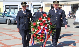 Položili vijence za poginule vatrogasce i hrvatske branitelje uz obilježavanje Dana vatrogastva RH i blagdana sv. Florijana