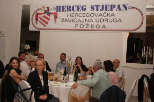 26. "Hercegovačko silo" u Velikoj uz hercegovačke specijalitete i gange, ali i nezaobilaznu slavonsku sarmu i janjetinu