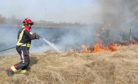 Jedan požar na otvorenom kod Biškupaca i jedan bijeg s prometne nesreće u Požegi