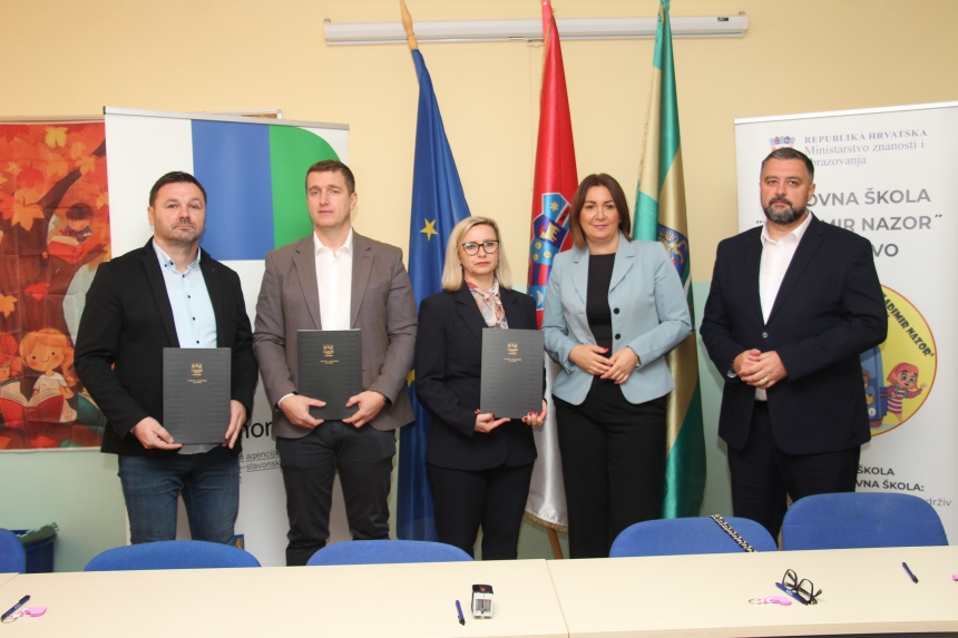 Potpisani ugovori za energetsku obnovu Područne škole u Mihaljevcima vrijednu 235 tisuća eura