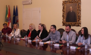Nakon sjednice požeškog Vijeća Klub SDP-a pita: - Skupi računi, spori projekti - Gradonačelniče, gdje je zapelo?