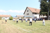 Natjecali se u 6 sportova i družili uz pečeno june na ražnju