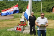 Državni praznik RH Dan antifašističke borbe požeški antifašisti obilježili polaganjem vijenaca u Striježevici