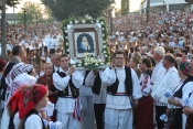 Tisuće vjernika molile uz lik Gospe od Suza